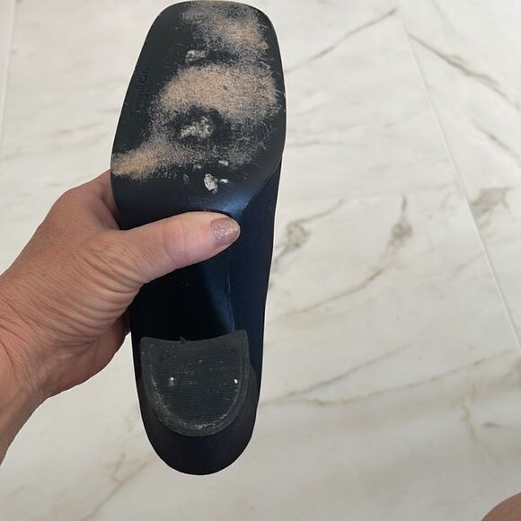 Black Satin square toe Kenneth Cole heels - Picture 9 of 9